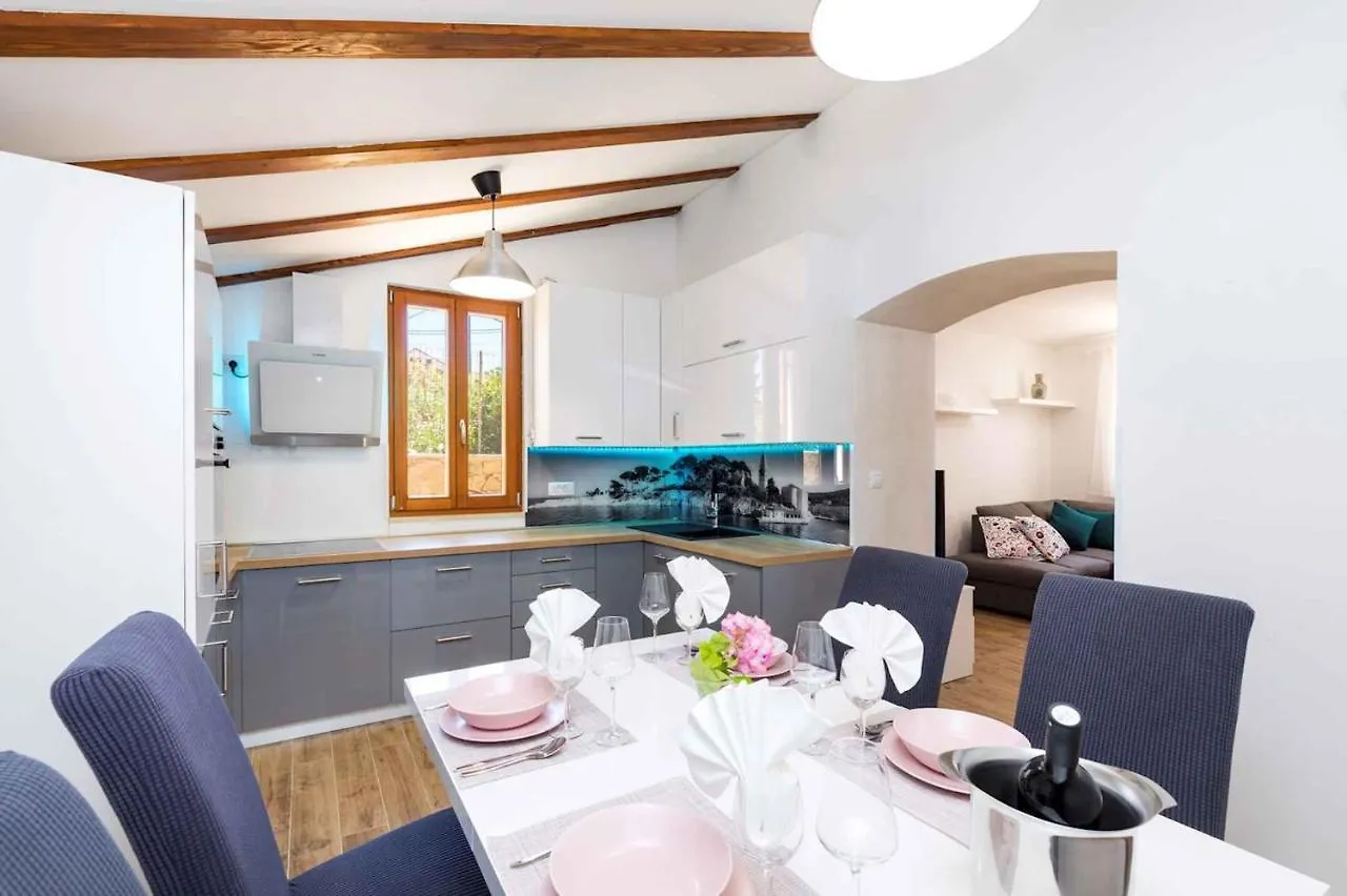 Holiday Home In Veli Losinj 40979