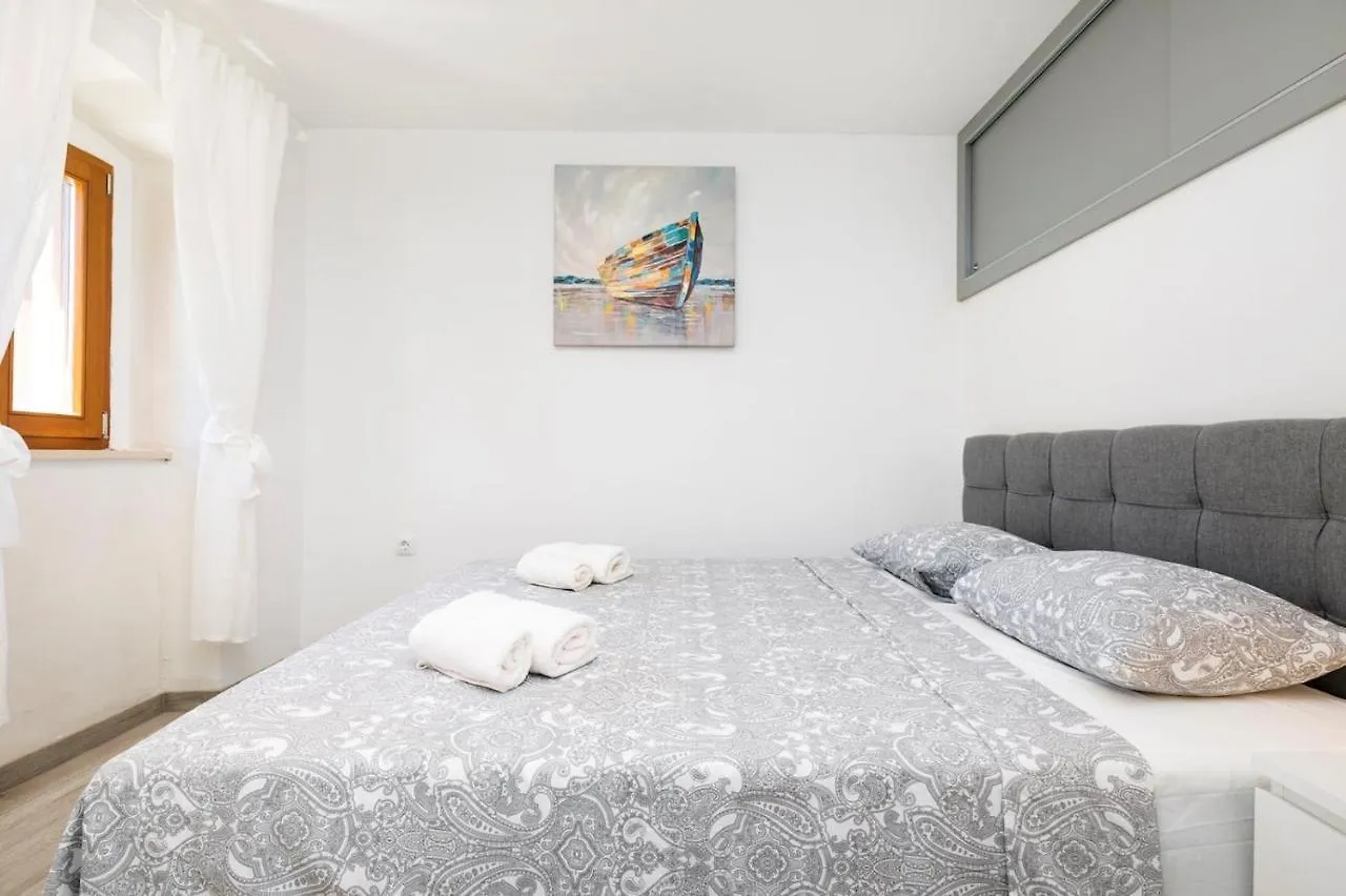 Holiday Home In Veli Losinj 40979 0*,  Croatia