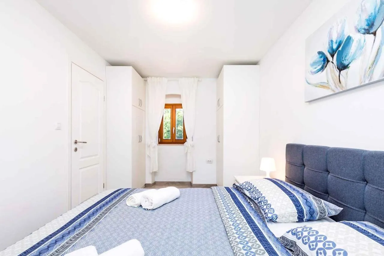 Holiday Home In Veli Losinj 40979
